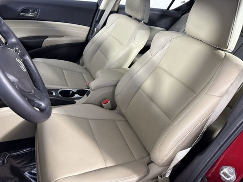 Used 2017 Acura ILX image 19