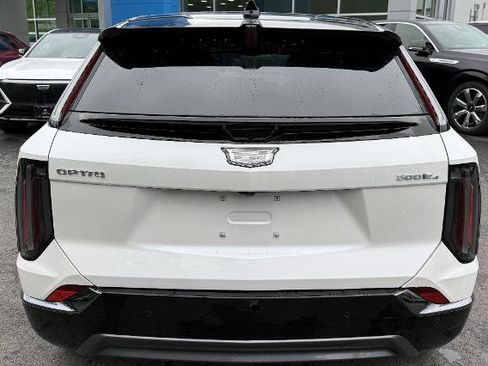 New 2025 Cadillac Optiq Sport 2 w/ LPO, Floor Liner Package image 5