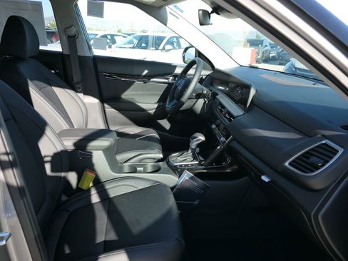 New 2026 Kia Seltos EX image 24