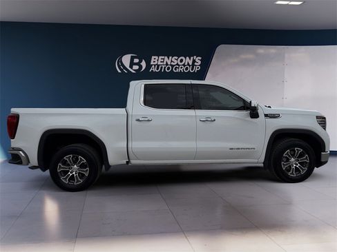 Used 2025 GMC Sierra 1500 SLT image 6