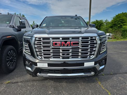 New 2026 GMC Yukon XL Denali w/ Denali Reserve Package AWD/4WD image 2