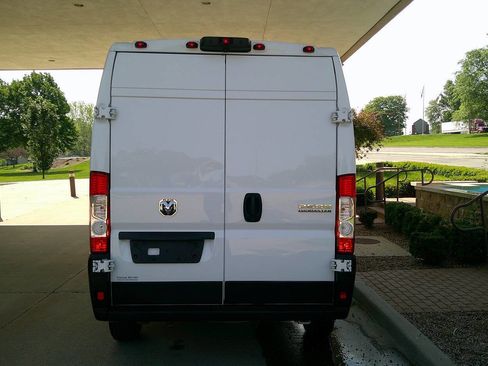 Used 2023 RAM ProMaster 2500 FWD image 6