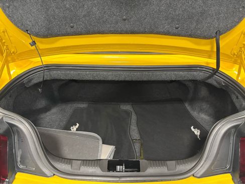 Used 2017 Ford Mustang GT Premium RWD image 8