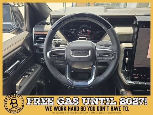 New 2026 GMC Yukon Denali w/ Denali Reserve Package RWD image 12