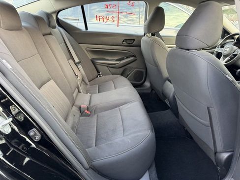 Used 2023 Nissan Altima 2.5 SV w/ SV Premium Package image 7