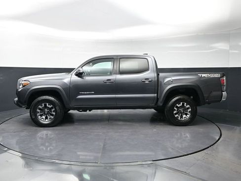 Used 2022 Toyota Tacoma TRD Off-Road image 8