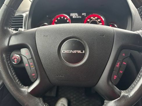 Used 2011 GMC Acadia Denali FWD image 9