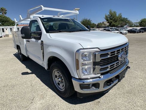 New 2025 Ford F350 XL w/ XL Chrome Package RWD image 9