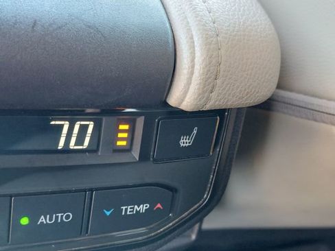 Used 2024 Toyota Grand Highlander Limited image 14