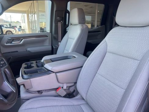 Used 2024 Chevrolet Silverado 1500 LT w/ Convenience Package II RWD image 11