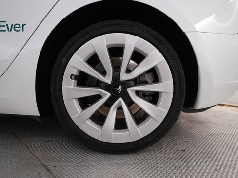 Used 2023 Tesla Model 3 Standard Range image 20