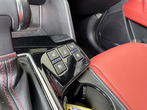 Used 2024 Kia Sportage SX image 21