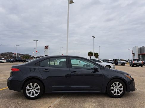Used 2024 Toyota Corolla LE image 4