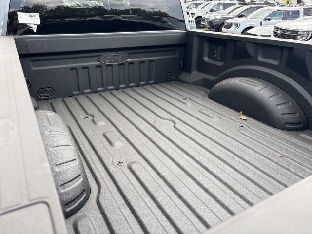 New 2026 Ford F250 XLT w/ XLT Premium Package AWD/4WD image 13