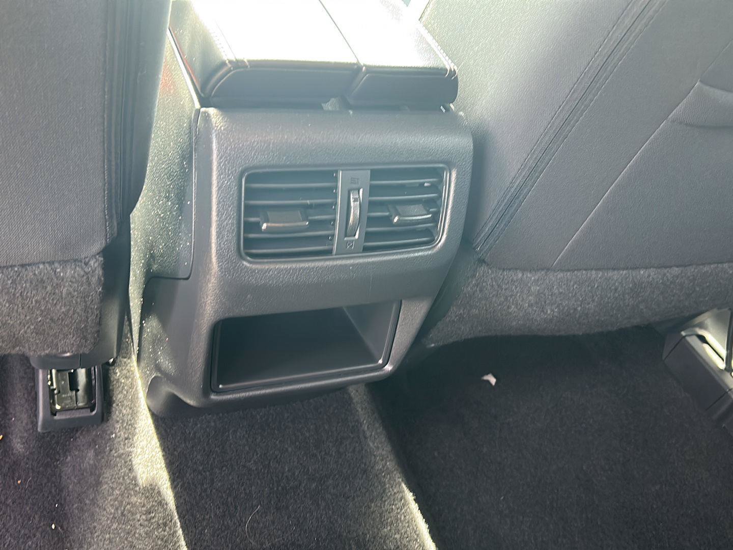 Used 2025 Nissan Rogue S AWD/4WD image 20