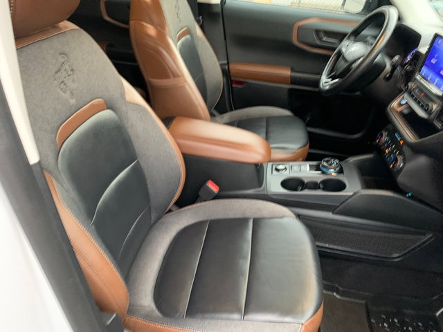 Used 2022 Ford Bronco Sport Outer Banks w/ Tech Package AWD/4WD image 10