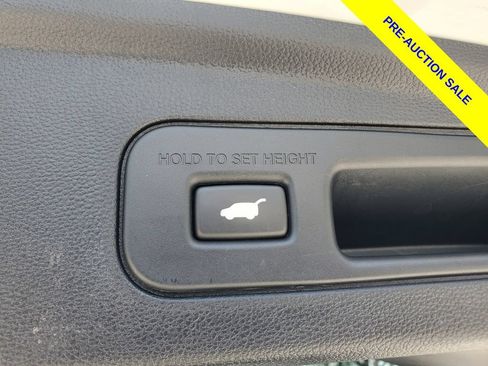Certified 2023 Acura MDX FWD w/ Technology Package image 9