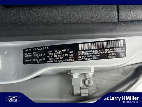Used 2017 Jeep Renegade Latitude w/ Cold Weather Group AWD/4WD image 25