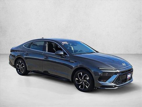 Used 2024 Hyundai Sonata SEL image 3