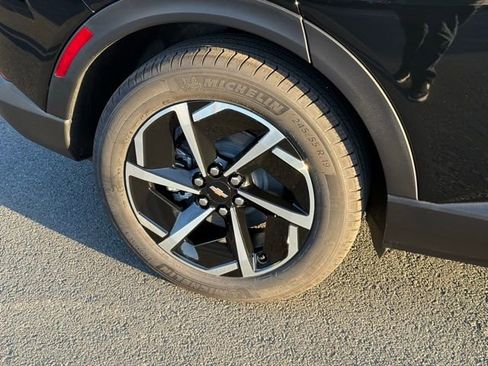New 2026 Chevrolet Equinox EV LT FWD image 9