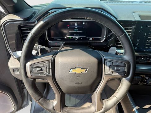 Used 2023 Chevrolet Silverado 1500 High Country w/ High Country Premium Package AWD/4WD image 17