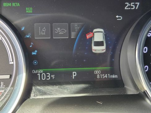 Used 2020 Toyota Camry XLE FWD image 19