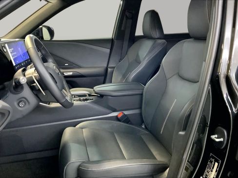 Used 2025 Lexus TX 550h AWD Plug-In Hybrid image 7