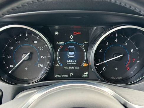 Used 2018 Jaguar F-PACE Prestige AWD/4WD image 13