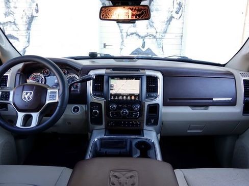 Used 2017 RAM 2500 Laramie w/ Convenience Group image 38