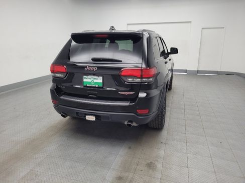 Used 2017 Jeep Grand Cherokee Trailhawk w/ Jeep Active Safety Group AWD/4WD image 7