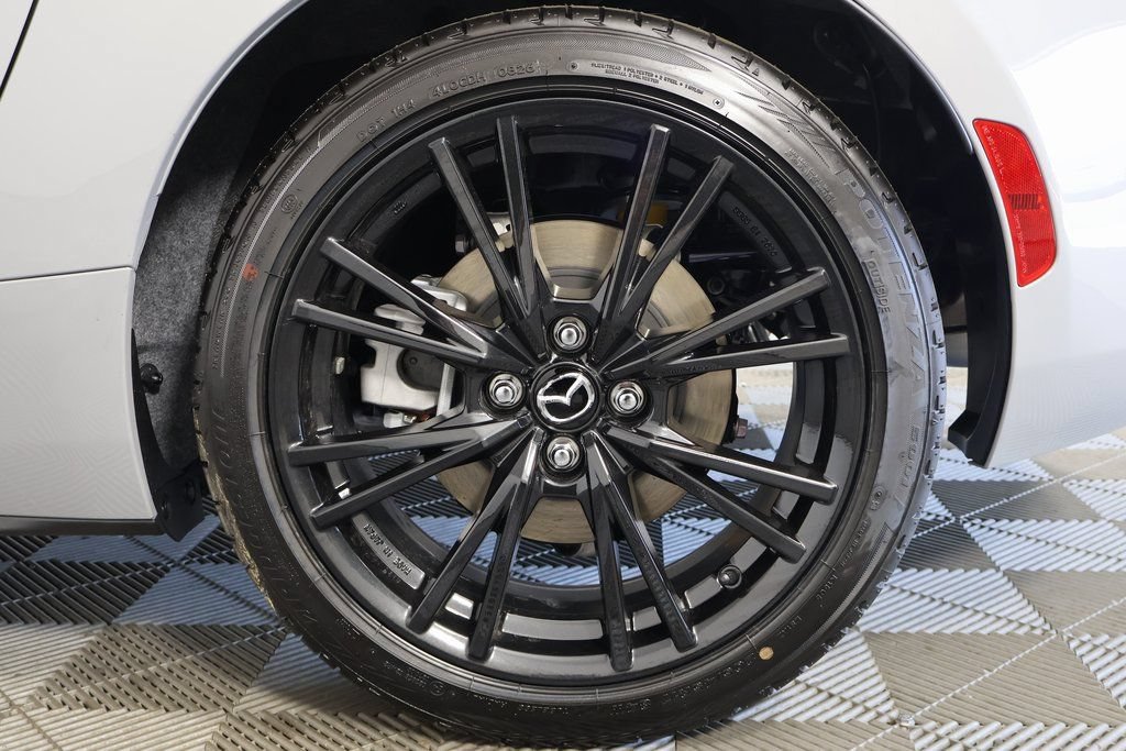 New 2026 MAZDA MX-5 Miata Club w/ Interior Package RWD image 11