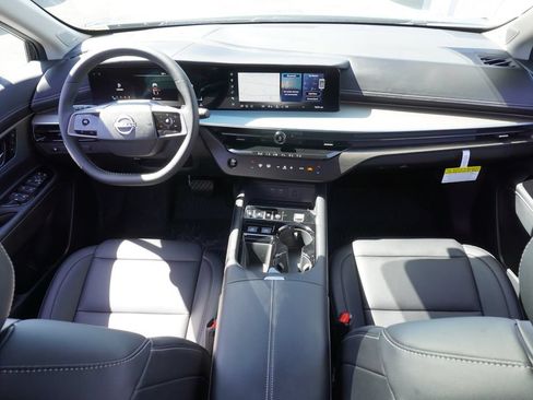 Used 2025 Nissan Murano SL AWD/4WD image 11