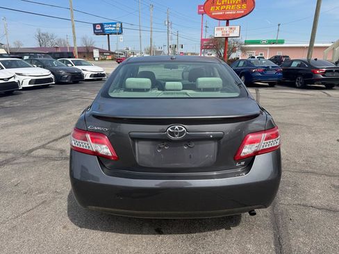 Used 2011 Toyota Camry LE w/ LE Extra-Value Pkg image 7