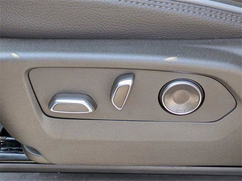 New 2025 GMC Sierra 2500 Denali w/ Denali Reserve Package image 24