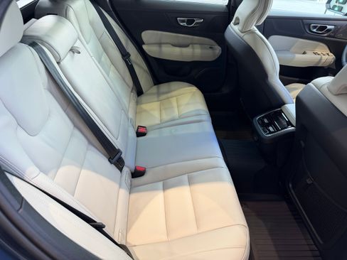 New 2026 Volvo V60 B5 Cross Country Ultra w/ Protection Package Premier image 24