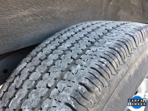 Used 2024 GMC Savana 2500 w/ Driver Convenience Package image 13