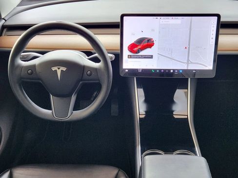 Used 2020 Tesla Model Y Long Range image 26