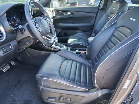Used 2023 Kia Forte GT-Line w/ GT-Line Premium Package image 16