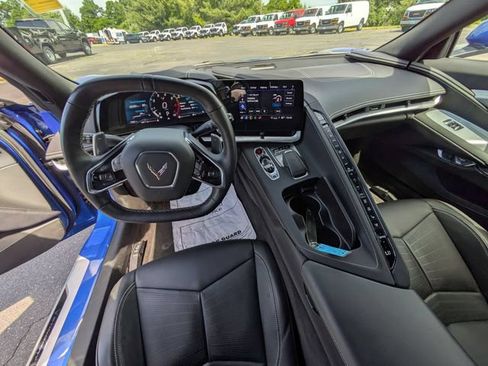 Used 2023 Chevrolet Corvette Stingray Preferred Cpe w/ Z51 Performance Package RWD image 28