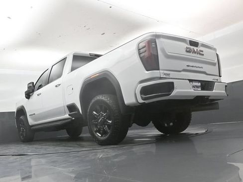 Used 2025 GMC Sierra 2500 AT4 AWD/4WD image 43