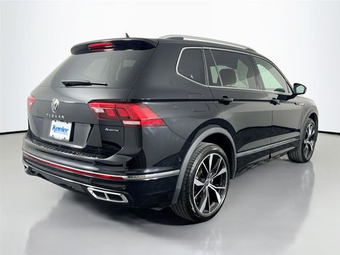 Used 2024 Volkswagen Tiguan SEL R-Line image 6