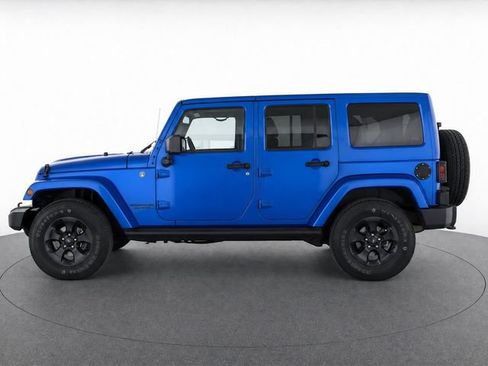Used 2015 Jeep Wrangler Unlimited Sahara AWD/4WD image 5