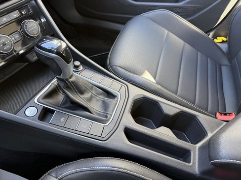 Used 2024 Volkswagen Jetta SE image 25