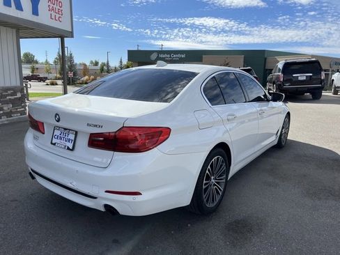 Used 2017 BMW 530i w/ Premium Package image 12