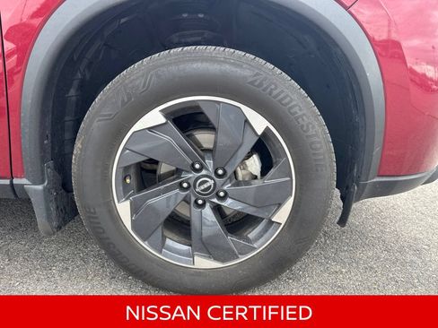 Certified 2024 Nissan Rogue SV w/ SV Premium Package AWD/4WD image 5