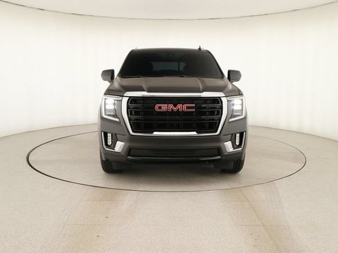 Used 2022 GMC Yukon SLE w/ Gmc Pro Safety Plus Package RWD image 11