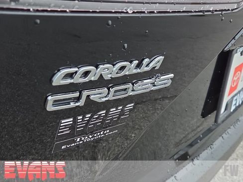 Certified 2026 Toyota Corolla Cross L AWD/4WD image 4