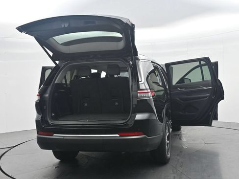 Used 2023 Jeep Grand Cherokee L Limited AWD/4WD image 50