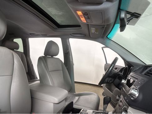 Used 2012 Toyota Highlander SE image 28