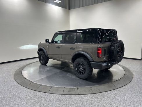 New 2026 Ford Bronco Big Bend w/ Black Appearance Package AWD/4WD image 8